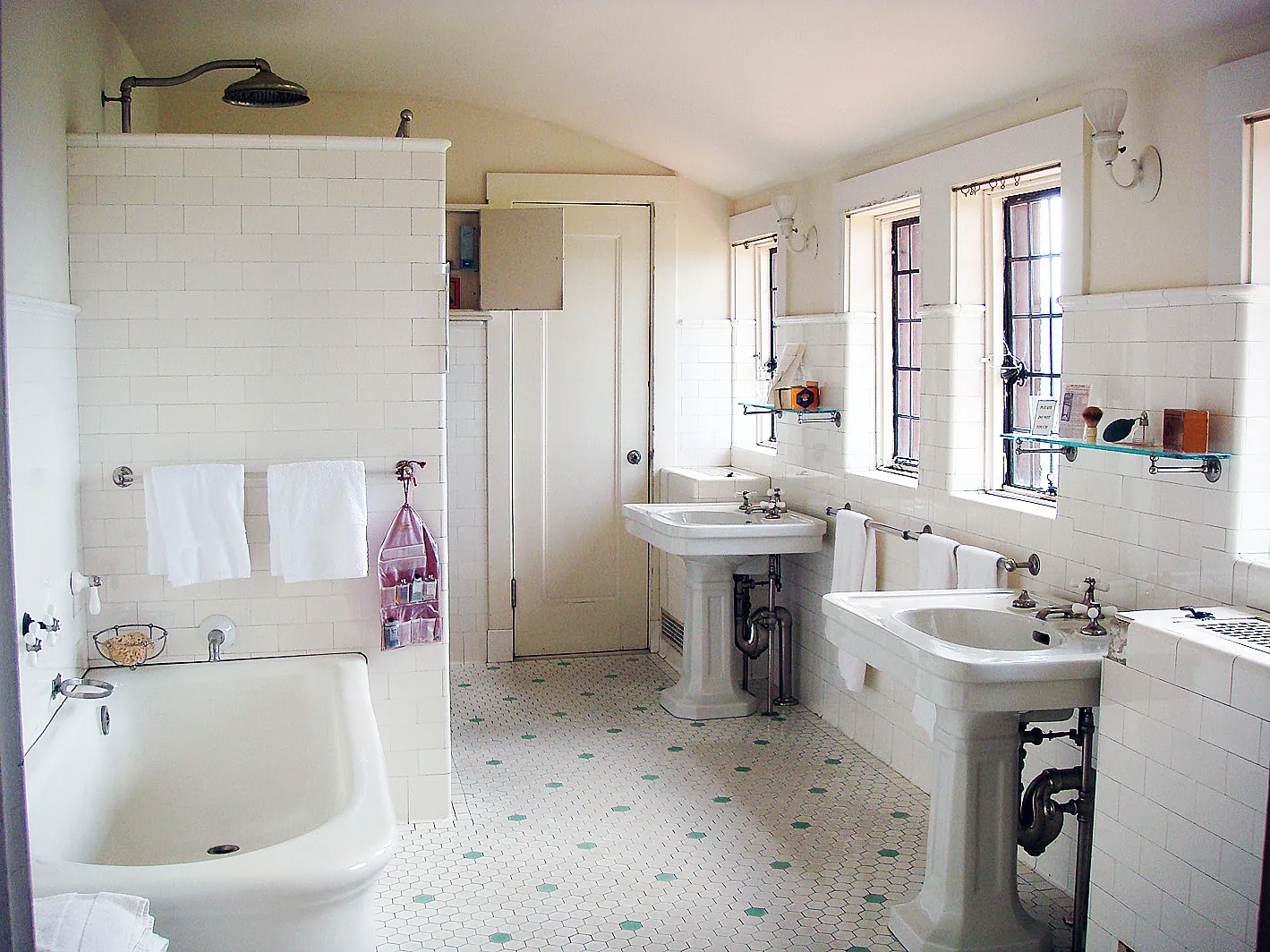 Virginia, New Hampshire, British Art – 2008-2011 - 075.jpg
