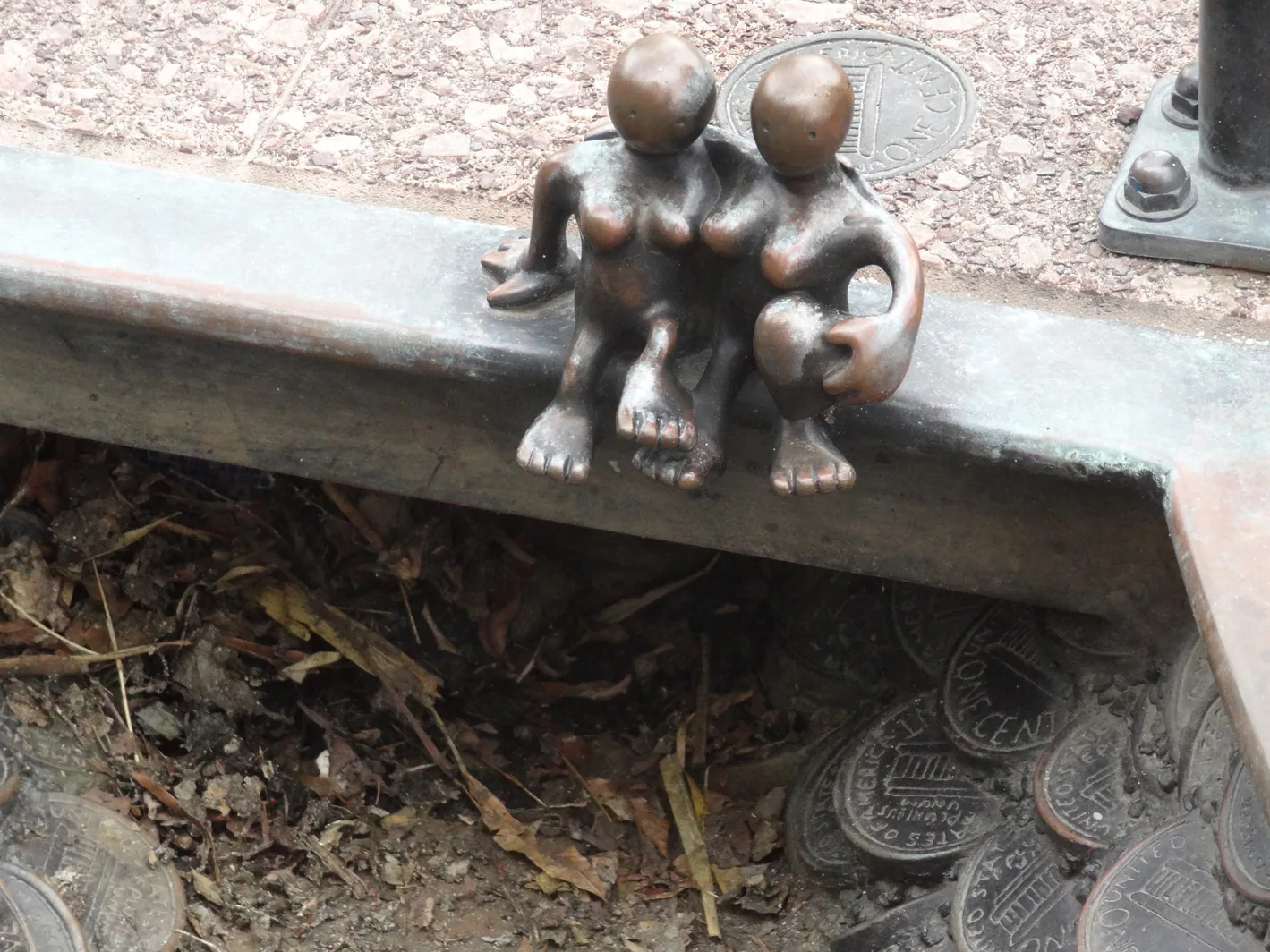 Tom Otterness – 2001 - rw26.jpg