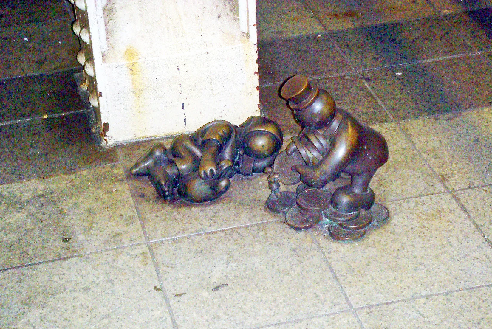 Tom Otterness – 2001 - lu-44.jpg