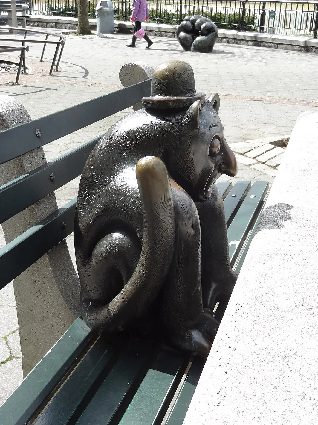 Tom Otterness – 2001 - rw33.jpg