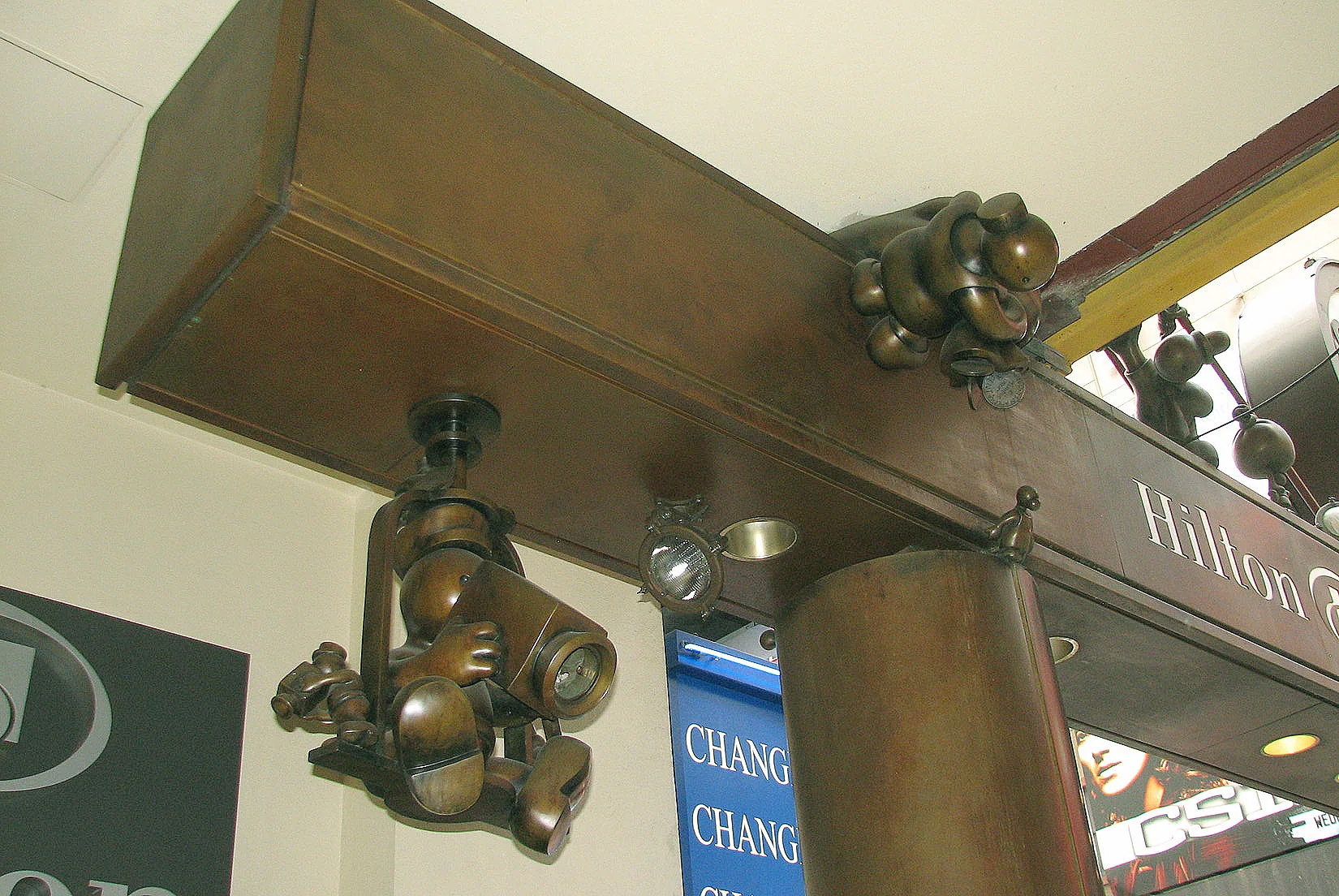 Tom Otterness – 2001 - ts005.jpg