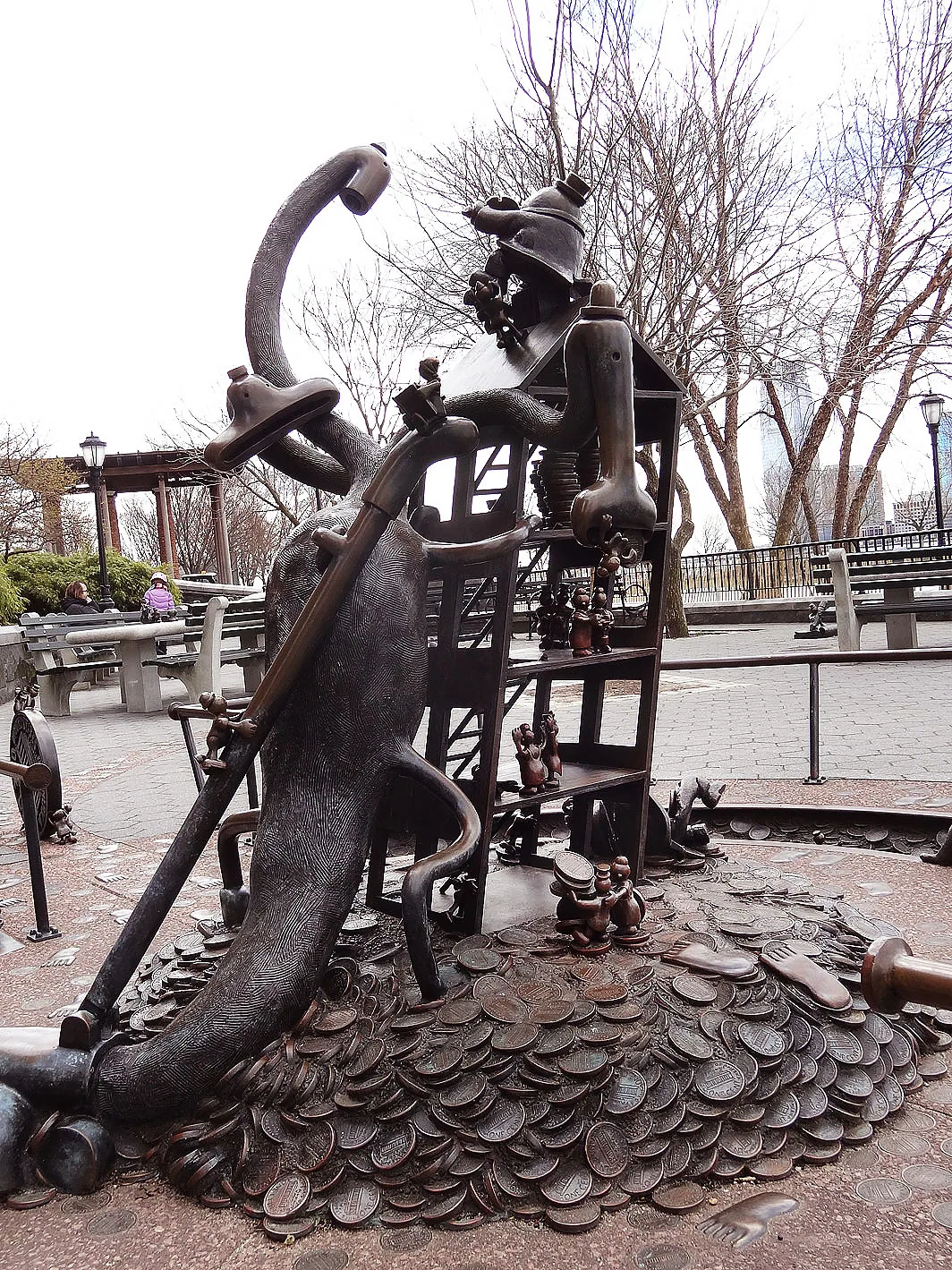 Tom Otterness – 2001 - rw19.jpg