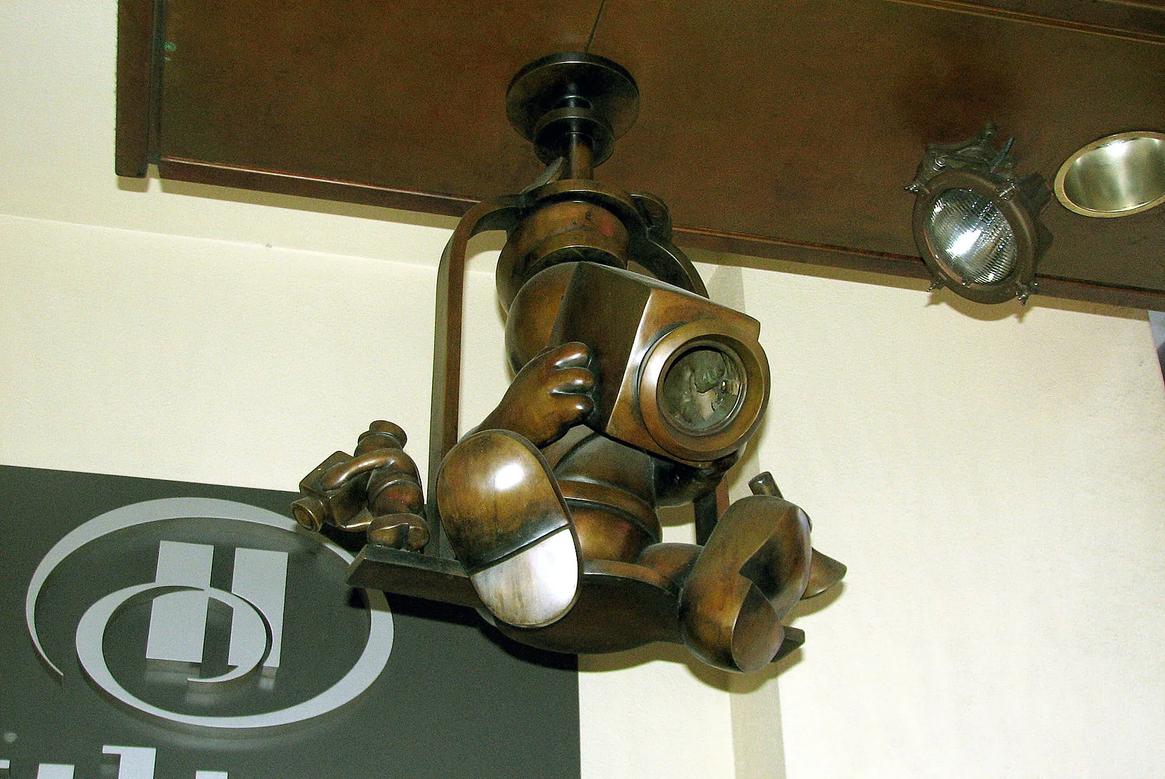 Tom Otterness – 2001 - ts006.jpg