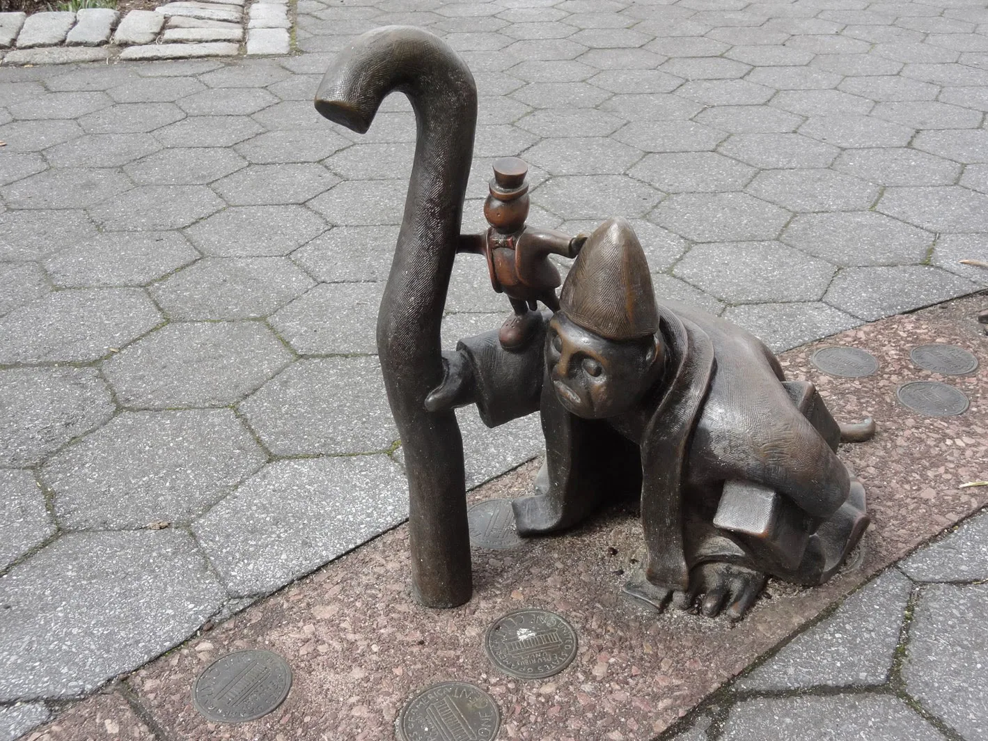 Tom Otterness – 2001 - rw15.jpg