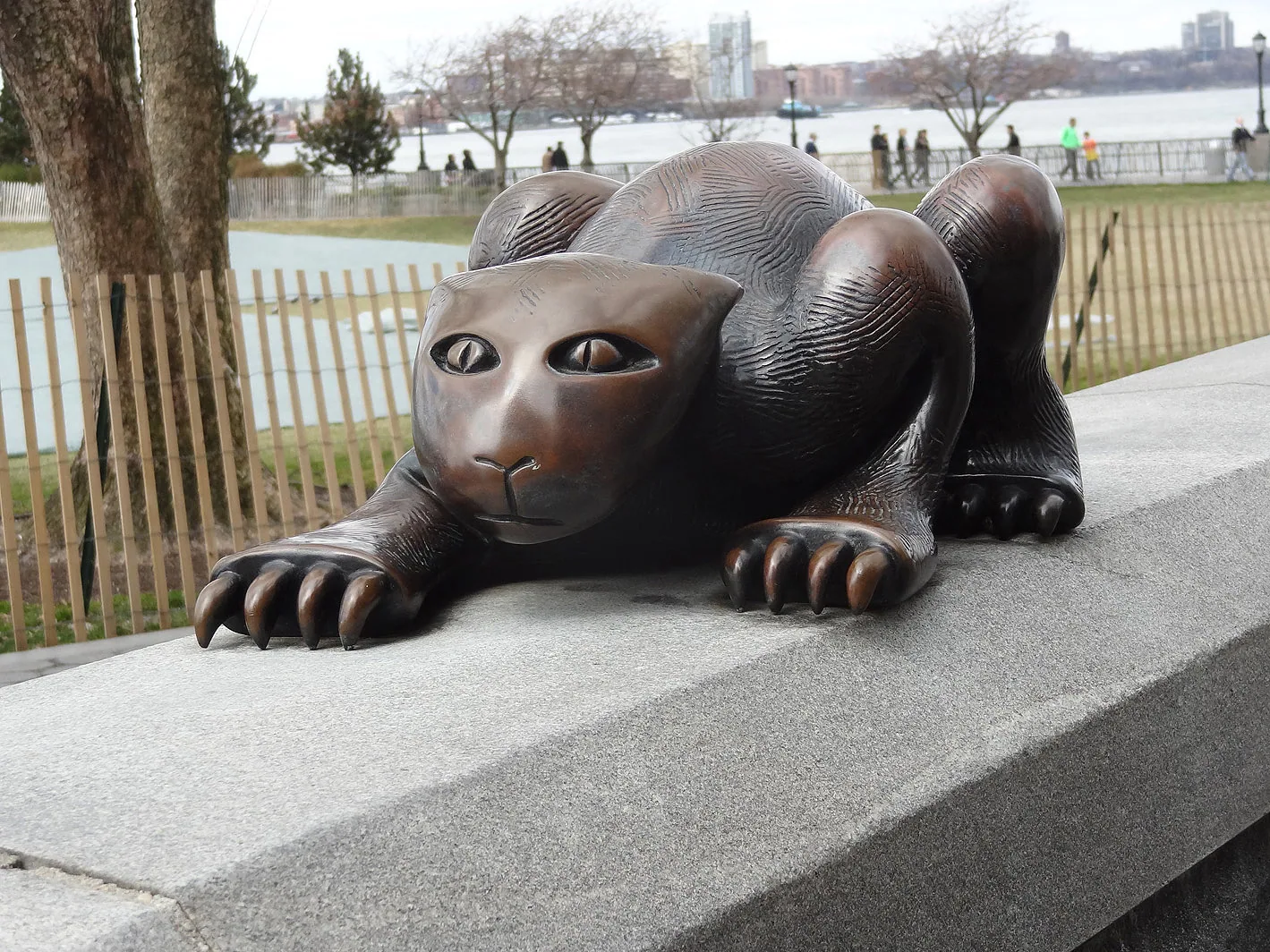Tom Otterness – 2001 - rw42.jpg
