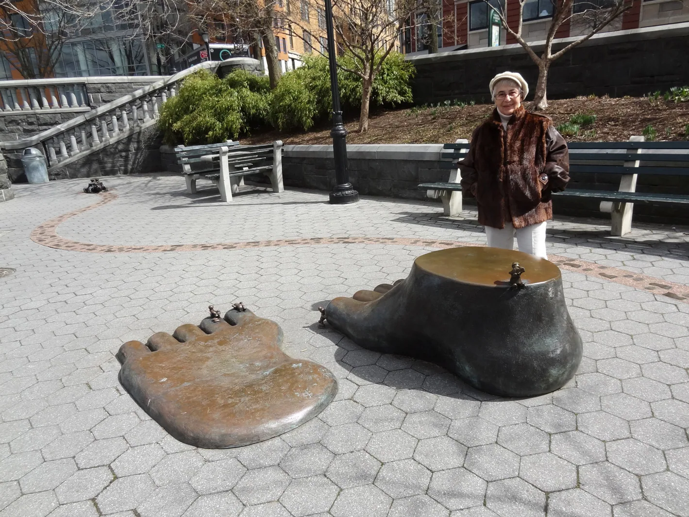 Tom Otterness – 2001 - rw9.jpg