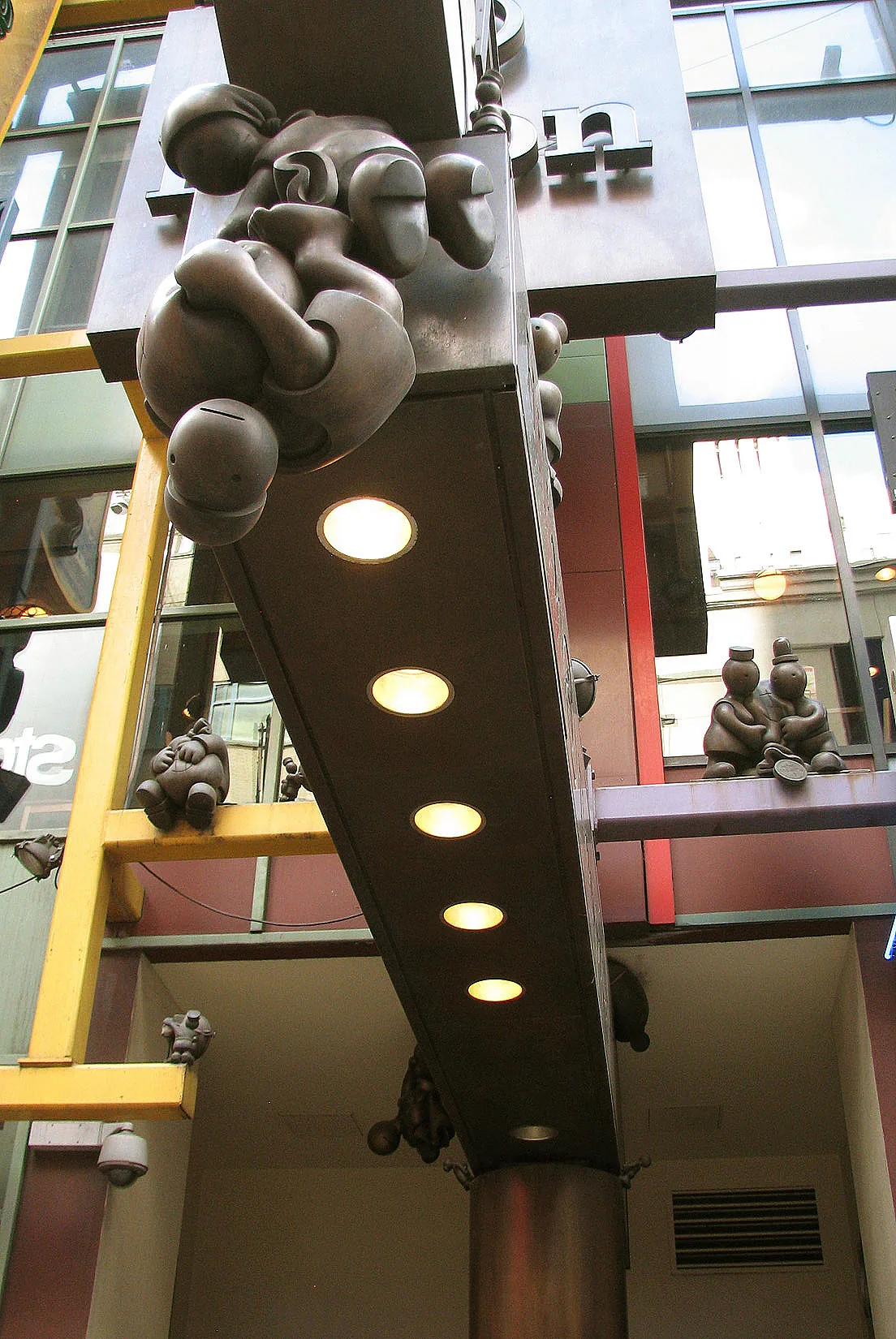 Tom Otterness – 2001 - ts003.jpg