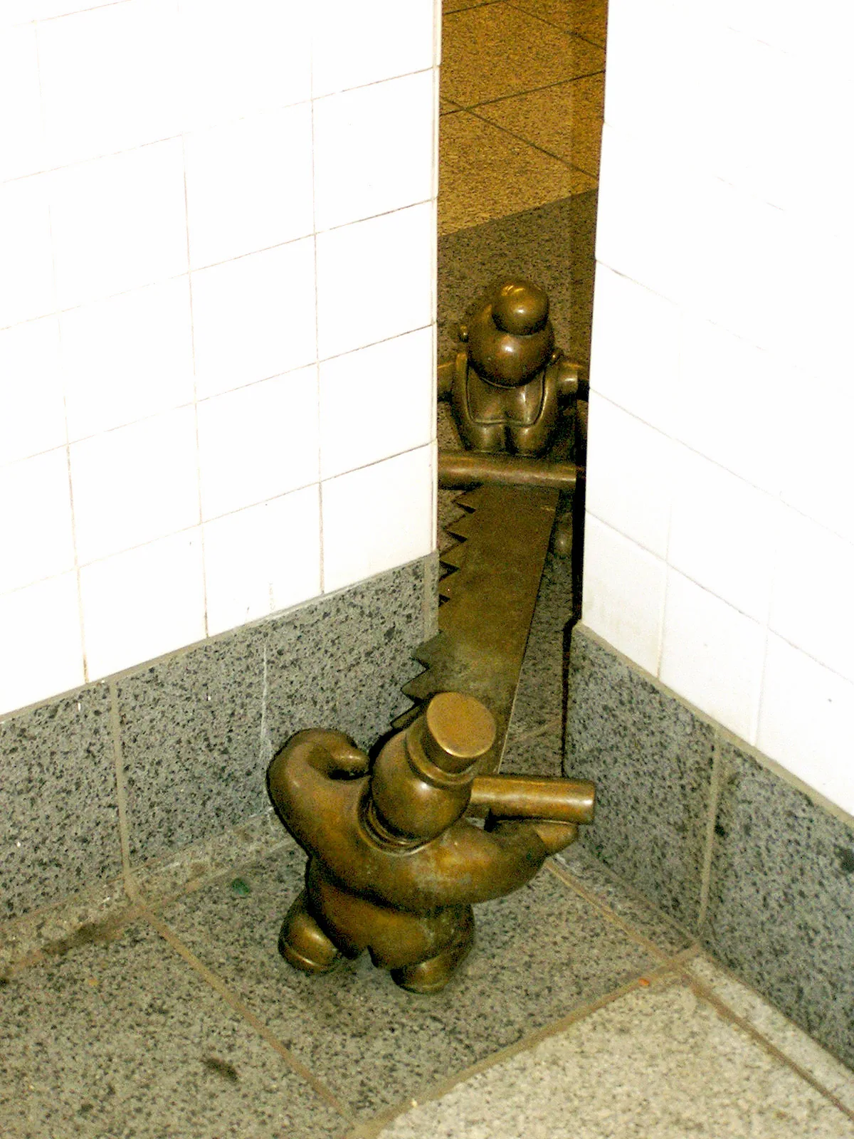 Tom Otterness – 2001 - lu-14.jpg